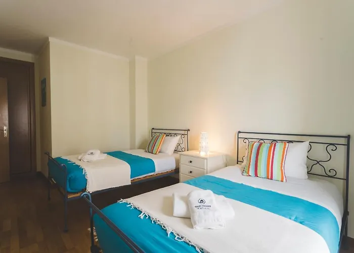 92 - Baleal Bay House Феррел